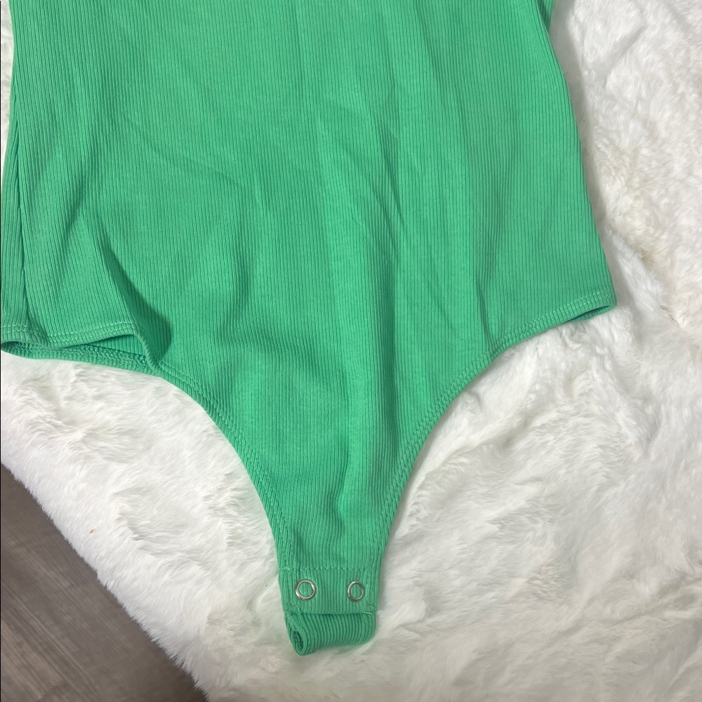 Express Bright Green Ruffle Sleeve Bodysuit - Picture 2 of 4